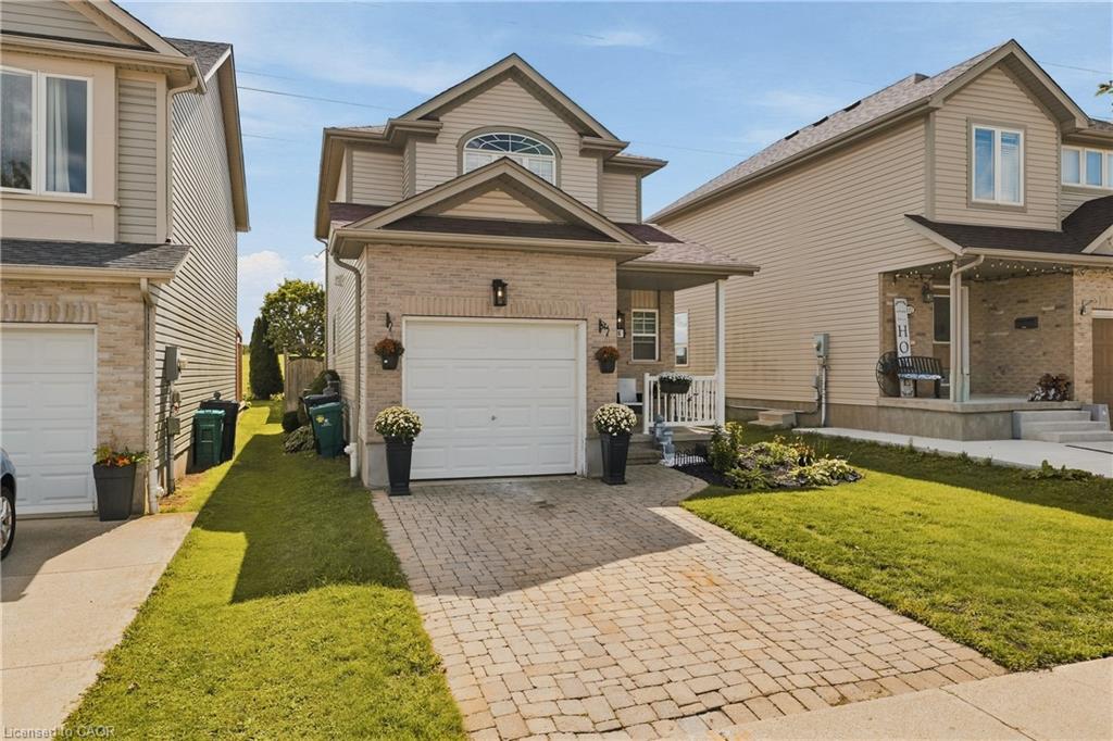 116 Henhoeffer Crescent, Kitchener ON N2E 4H3