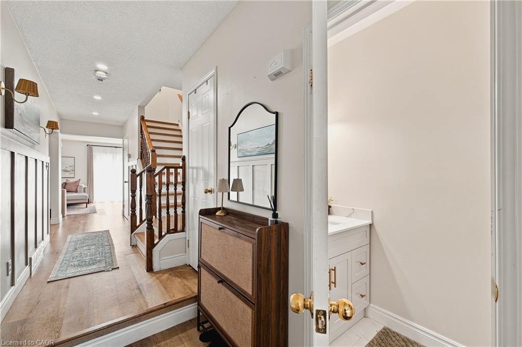 116 Henhoeffer Crescent, Kitchener ON N2E 4H3