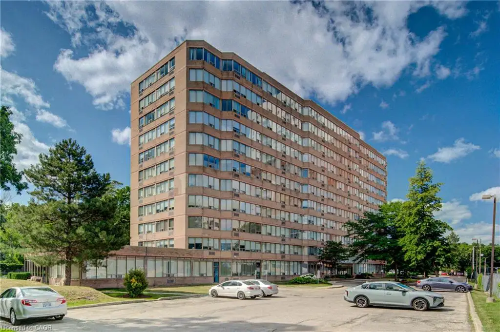 409-3227 King Street E, Kitchener ON N2A 3Z9