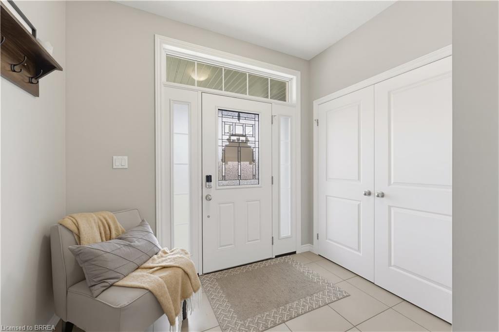 21 Irongate Drive, Paris ON N3L 4G4