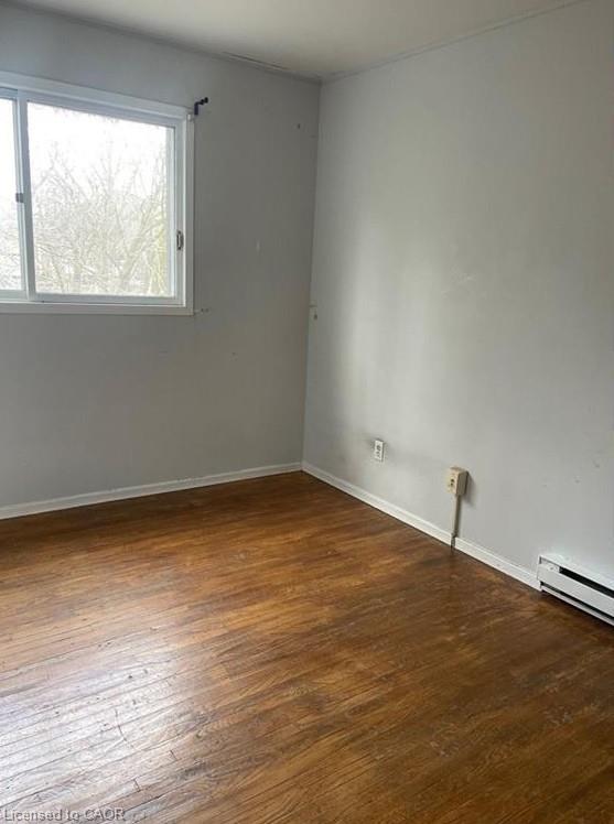 74 William Street W, Waterloo ON N2L 1J7