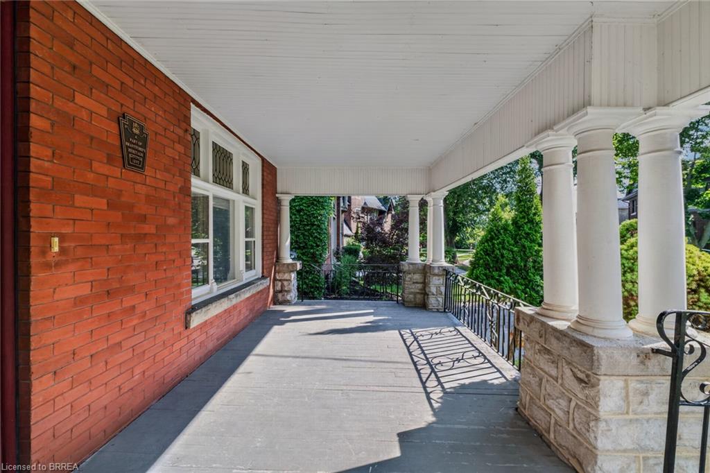 58 Lorne Crescent, Brantford ON N3T 4L7