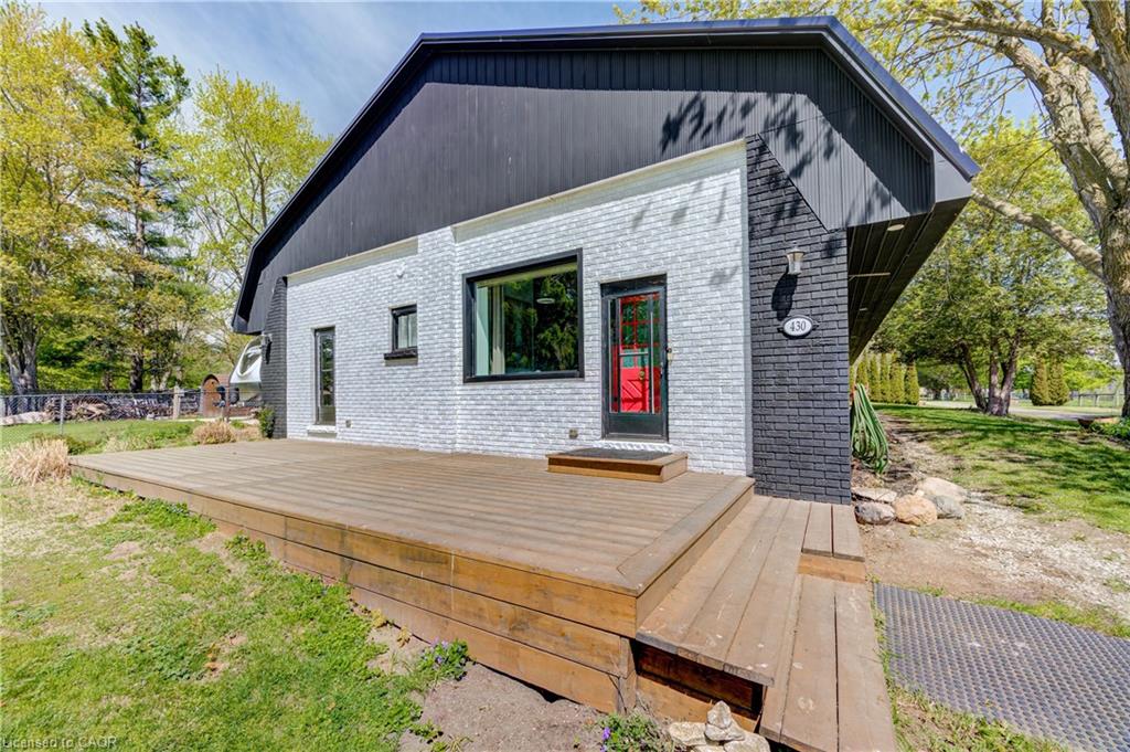 430 Main Street, Springford ON N0J 1R0