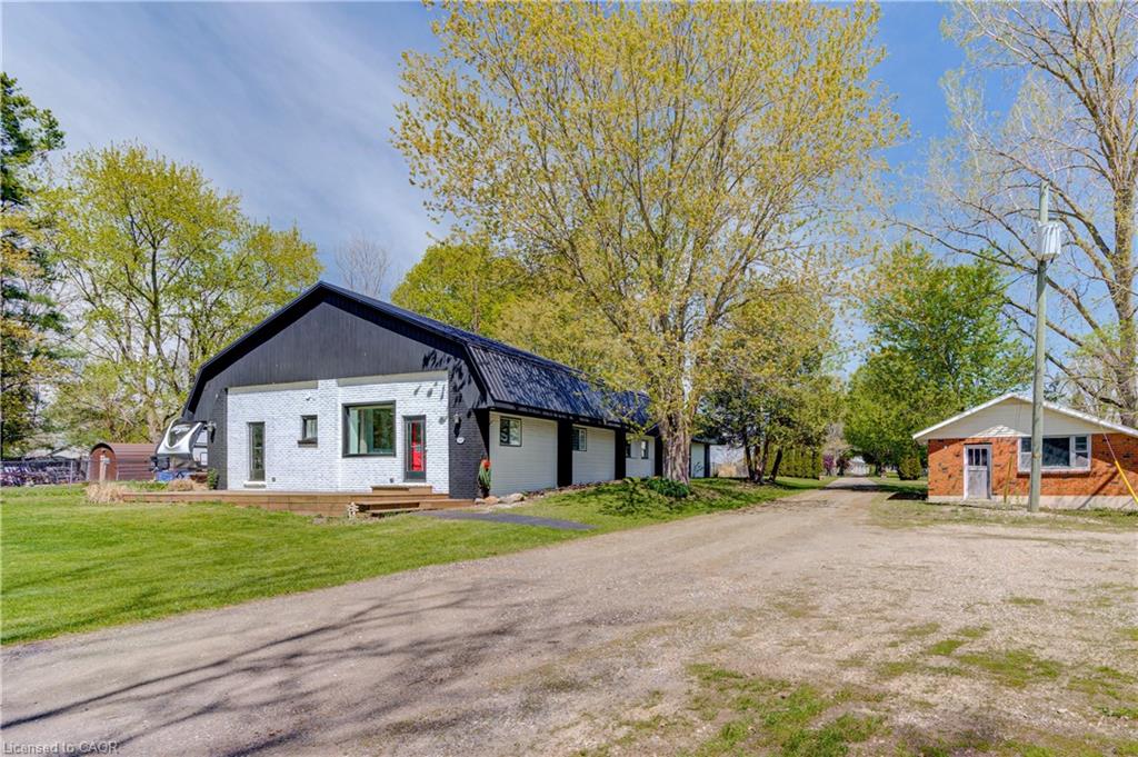 430 Main Street, Springford ON N0J 1R0