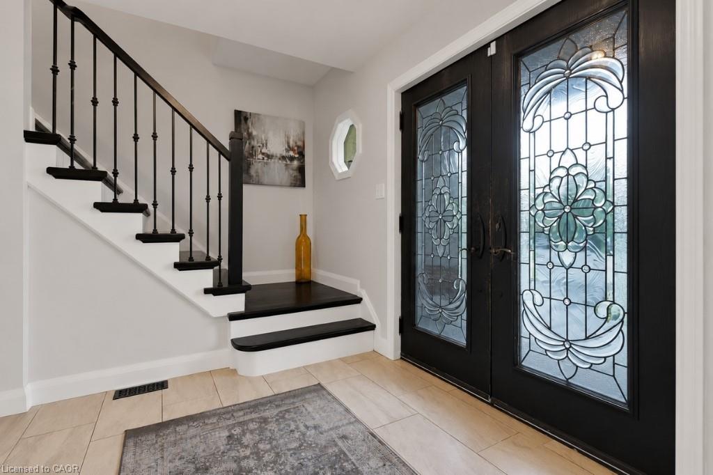 19 Kenley Lane, Cambridge ON N1S 4Z1