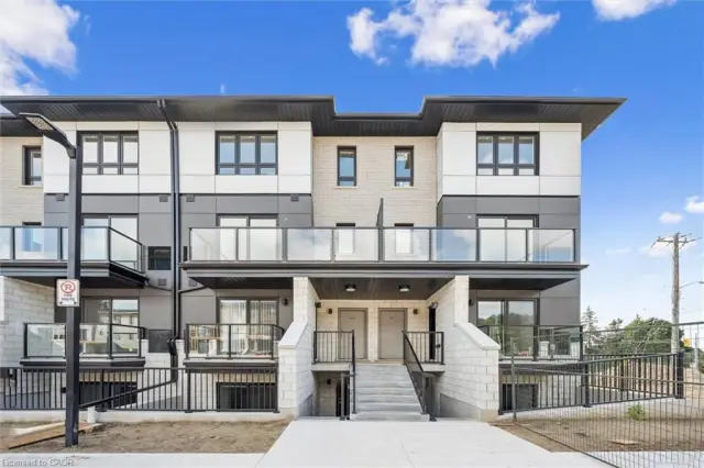 D13-410 Northfield Drive W, Waterloo ON N2L 0A6