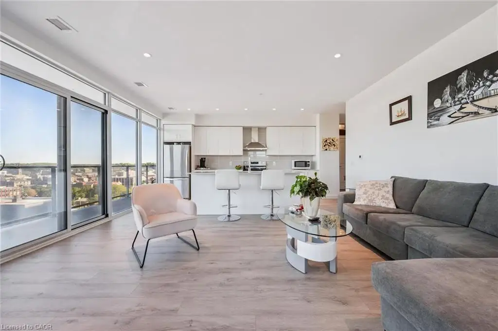 902-15 Glebe Street, Cambridge ON N1S 0C3