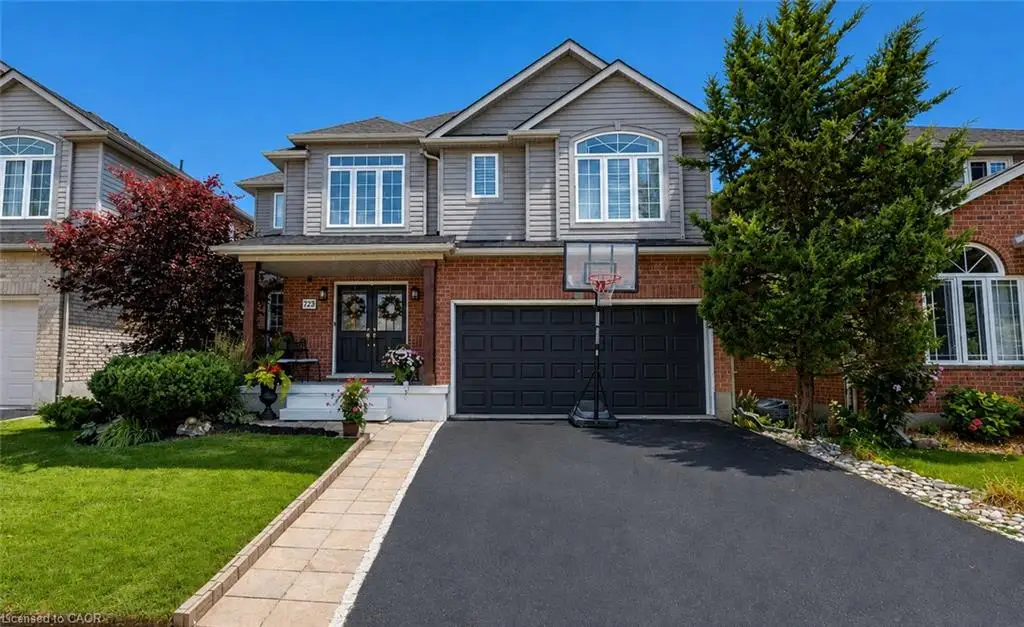 723 Munich Circle, Waterloo ON N2V 2N6