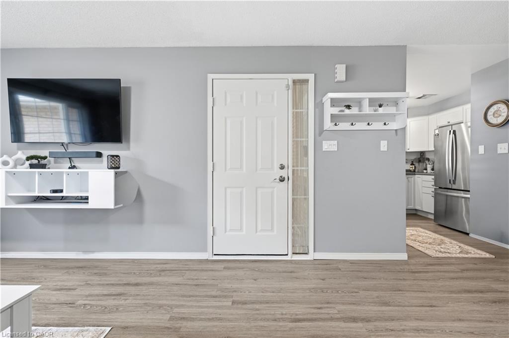 31 Galileo Boulevard, Brantford ON N3R 7Y3