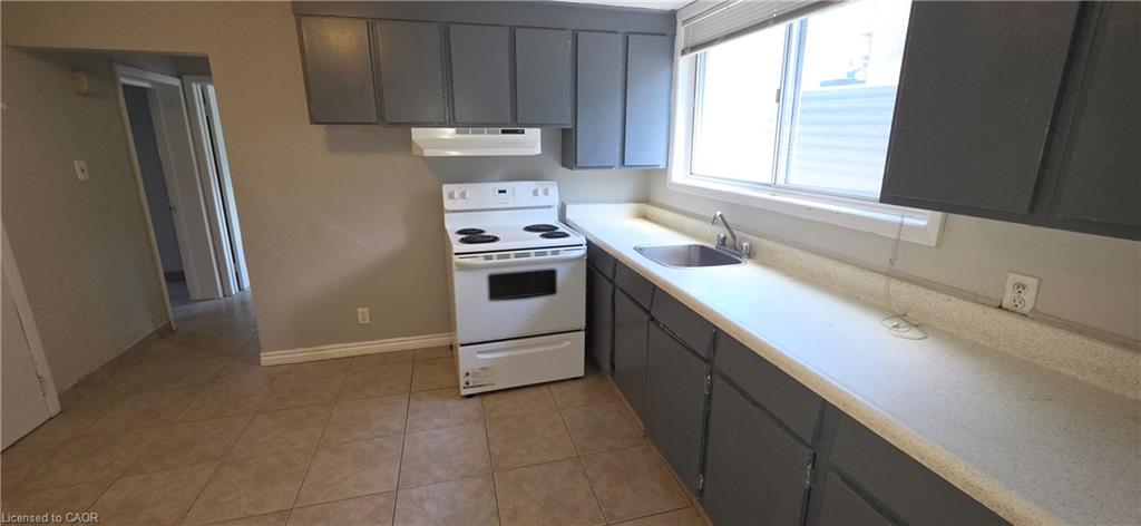 18 High Street, Waterloo ON N2L 3X6
