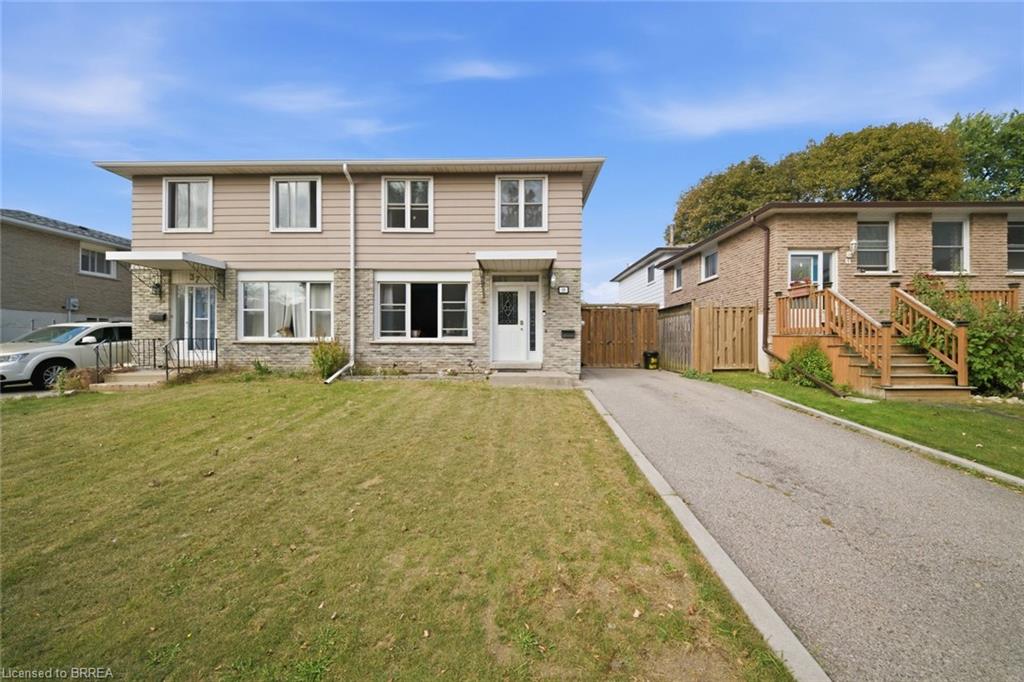 39 Magnolia Drive, Paris ON N3L 3M9