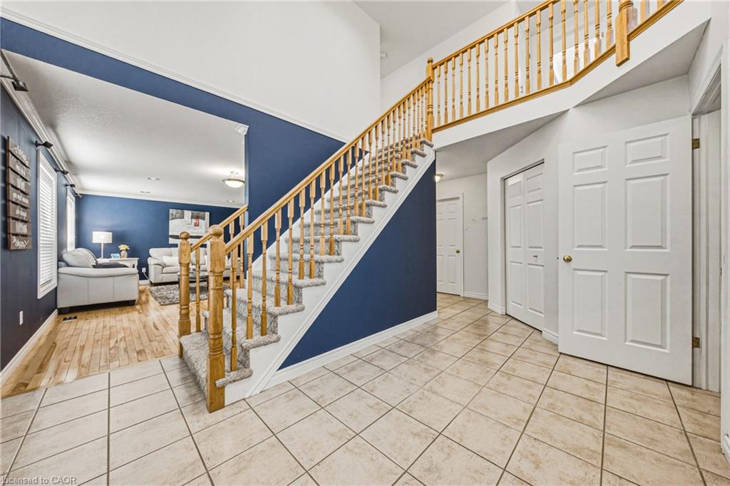 140 Country Club Drive, Cambridge ON N1T 2B6