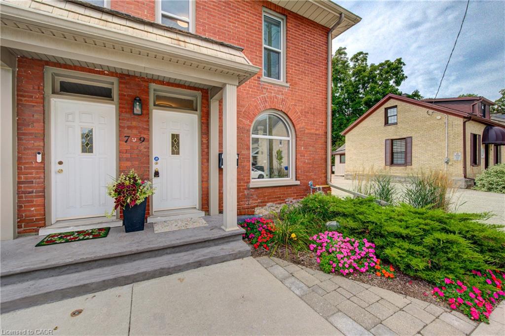 9 Salisbury Avenue, Cambridge ON N1S 1H7
