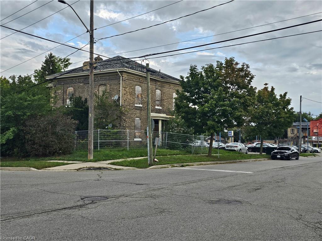 341 Colborne Street, Brantford ON N3S 3N1