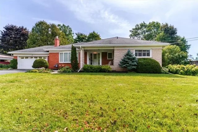 12 Davern Road, Brantford ON N3T 1R5