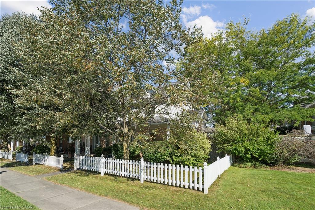 53-426 Grange Road, Guelph ON N1E 7E4