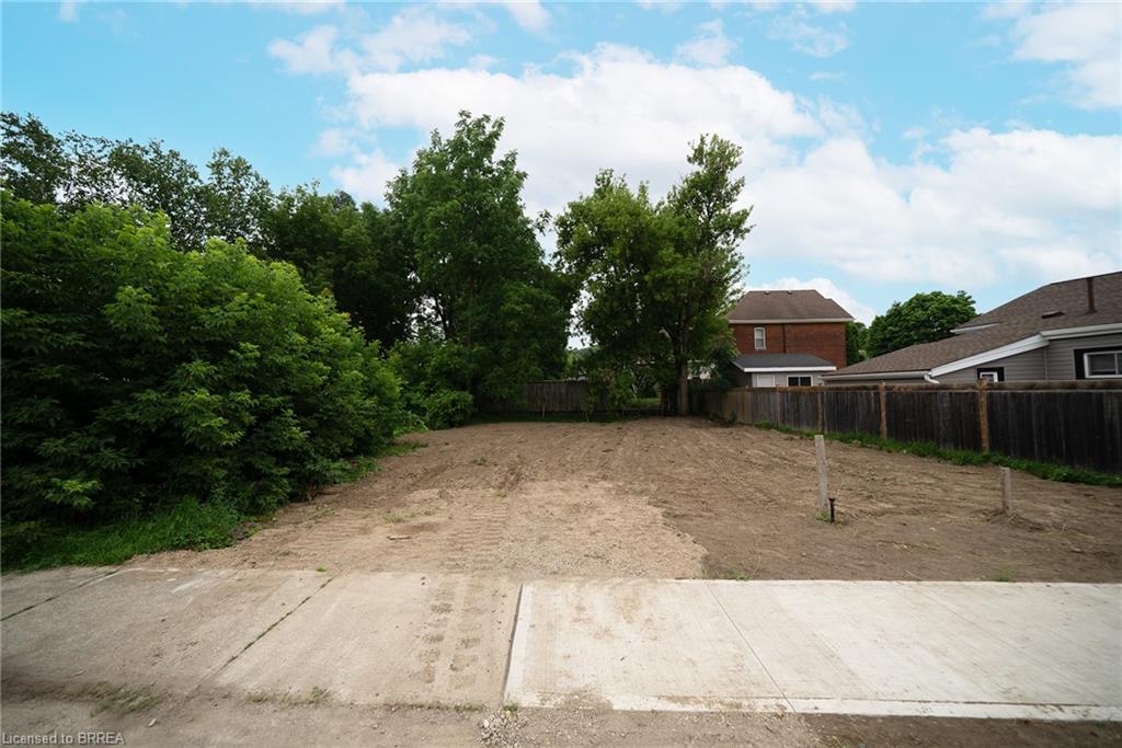 145 Catharine Avenue, Brantford ON N3T 1J1