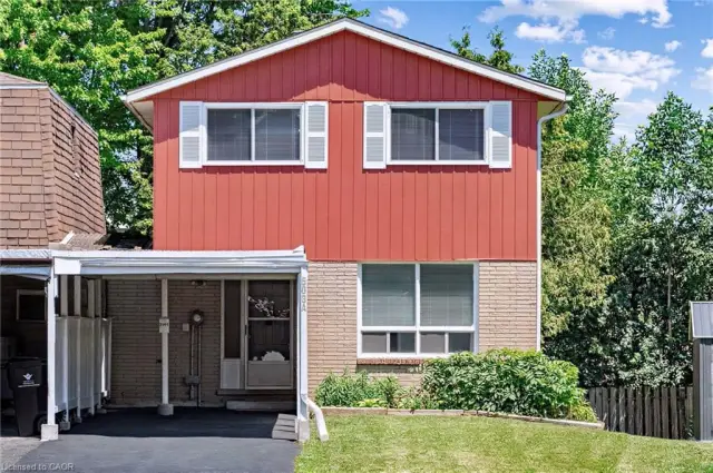 A-506 Lonelm Court, Waterloo ON N2L 5E1