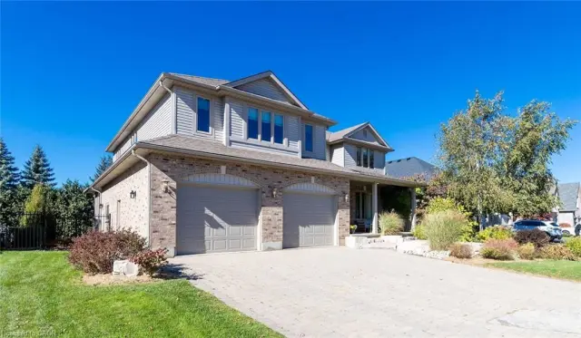 8 Zaduk Place, Guelph ON N1G 0A7