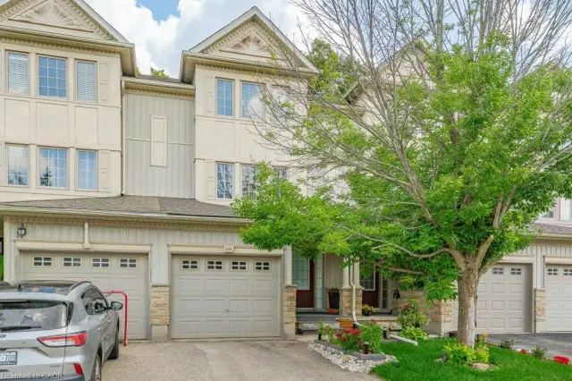 E33-110 Activa Avenue, Kitchener ON N2E 4K4