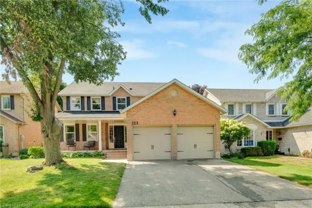 123 Benn Drive, Cambridge ON N1T 1E7