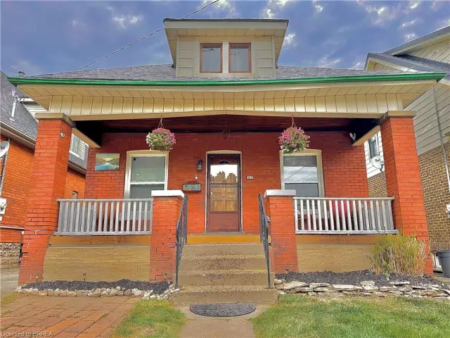 104 Mary Street, Brantford ON N3S 3B7