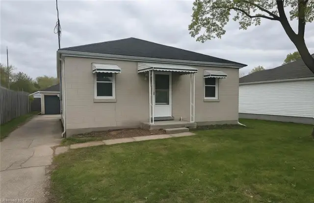74 St Clair Avenue, Kitchener ON N2M 3Z4
