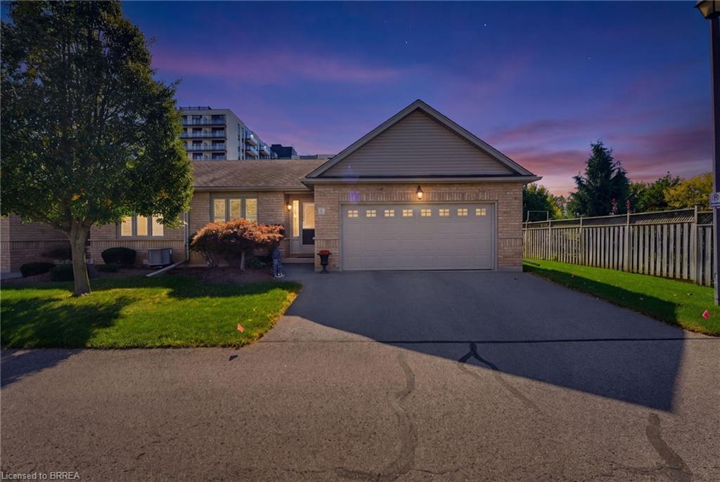 8-601 Conklin Road, Brantford ON N3T 0C1