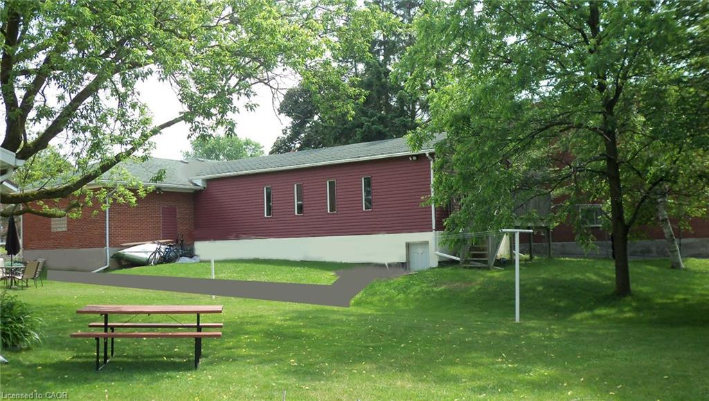 160 Erb Street E, Waterloo ON N2J 1M4