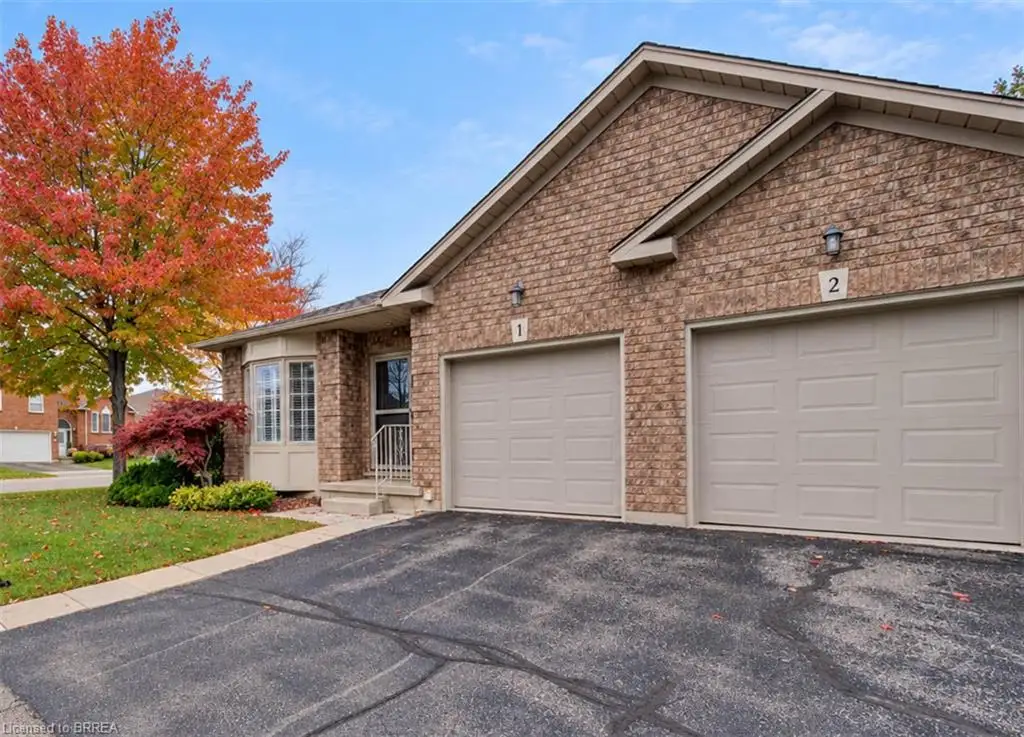 1-10 Courtland Drive, Brantford ON N3R 7Y2