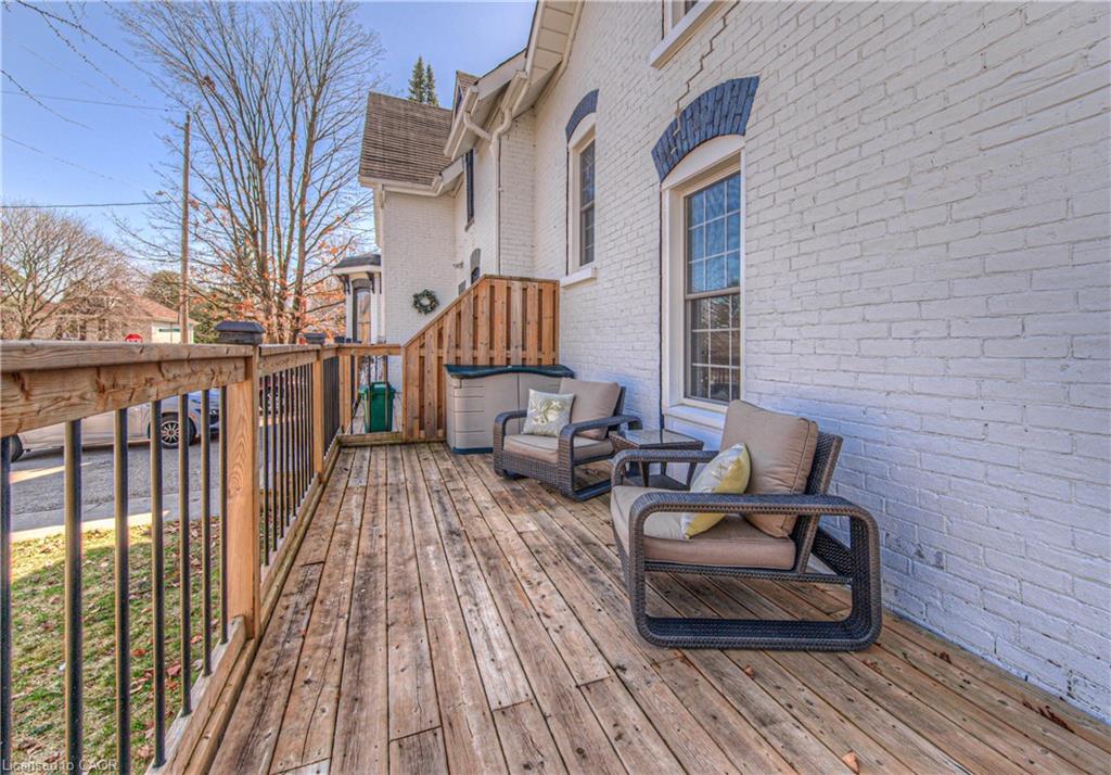 40 John Street, Cambridge ON N1S 2V4