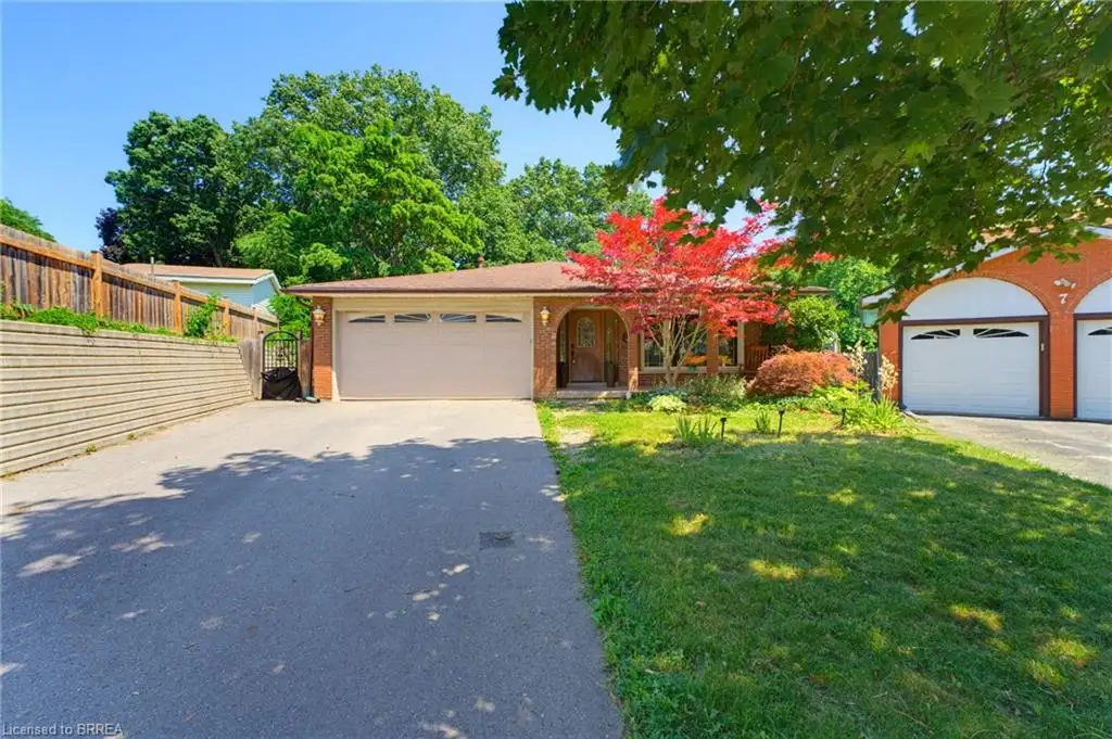 5 Keeler Place, Brantford ON N3S 7K6