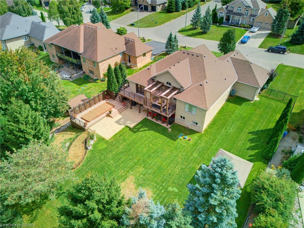 29 Farrow Road, Brantford ON N3T 0M4