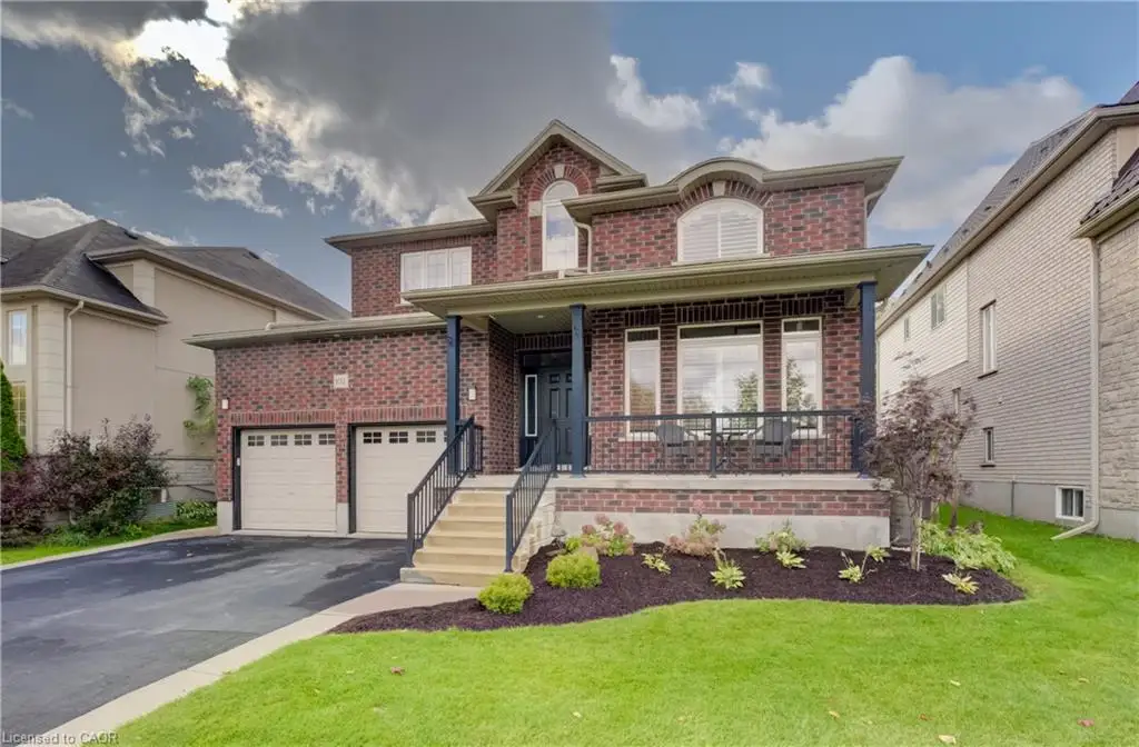102 Schweitzer Crescent, Wellesley ON N0B 2T0