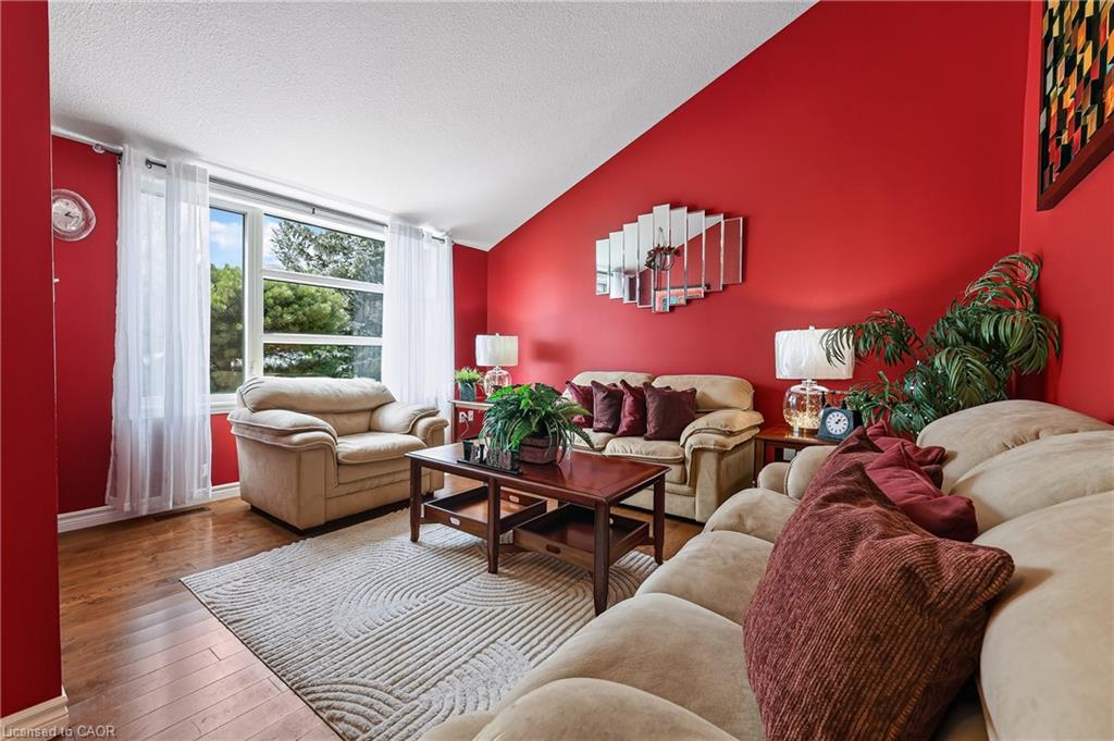 514 Parrott Place, Woodstock ON N4T 1V7