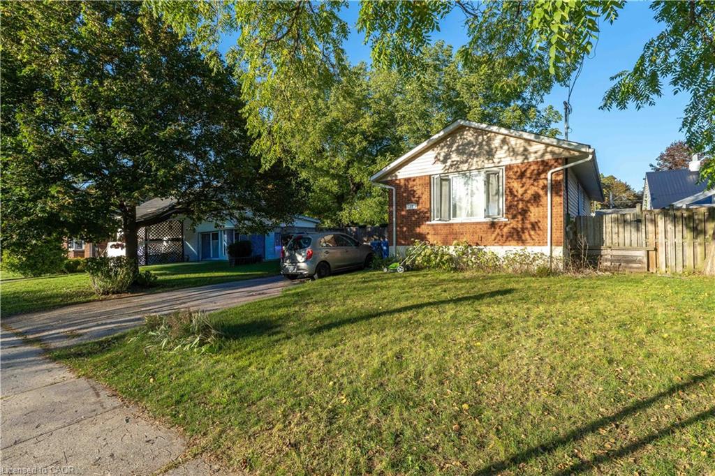41 Alma Street N, Guelph ON N1H 5X2