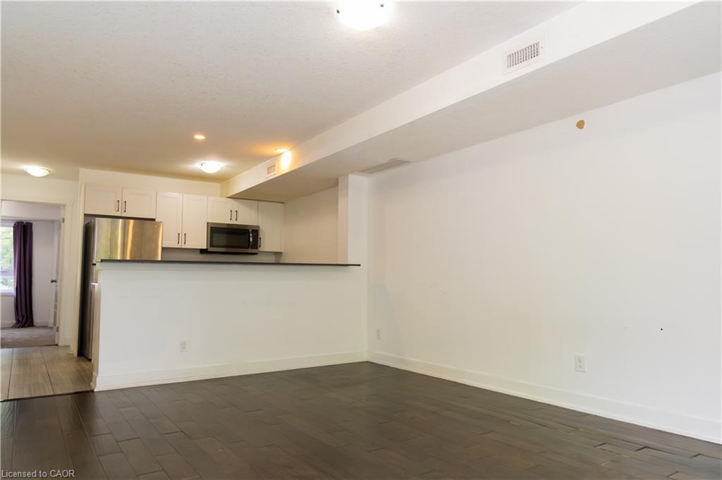 A5-190 Century Hill Drive, Kitchener ON N2E 0G9