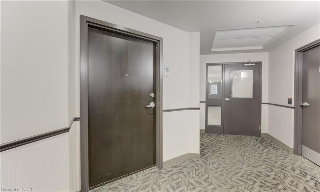 101-776 Laurelwood Drive, Waterloo ON N2V 0A8