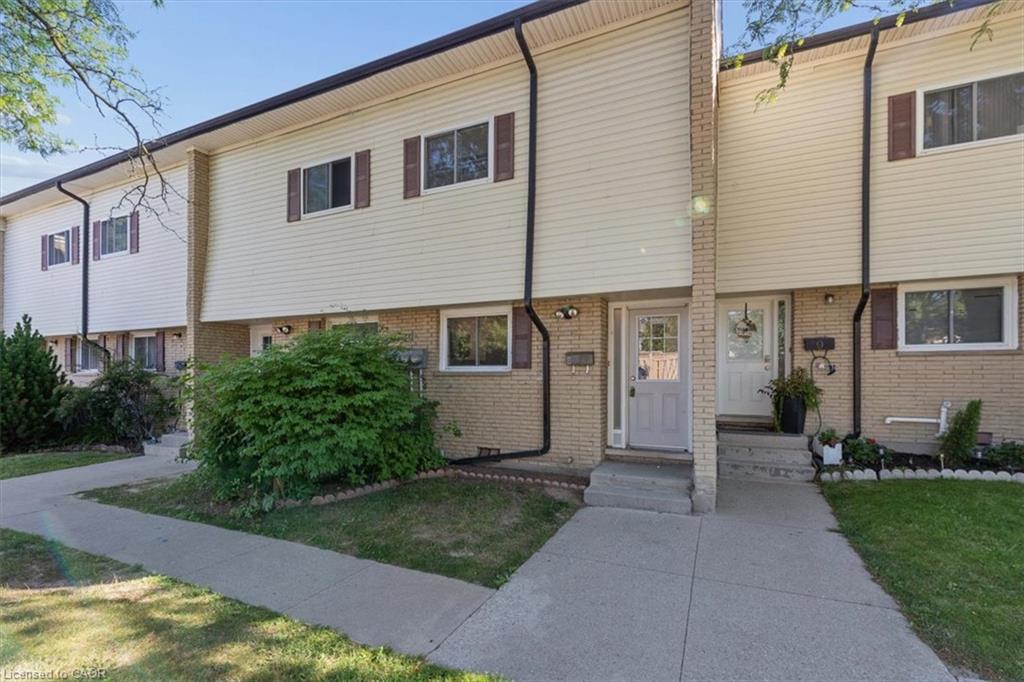 8-211 Veronica Drive, Kitchener ON N2A 2R8