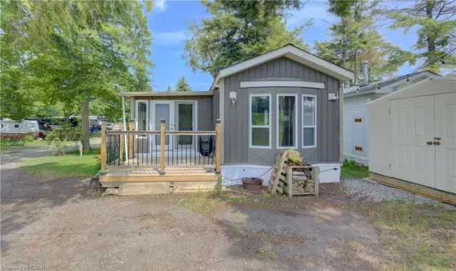 79-580 Beaver Creek Road, Waterloo ON N2J 3Z4
