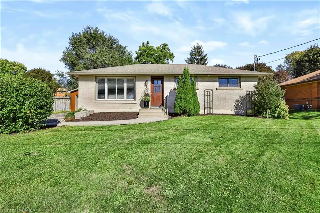 9 Phillip Street, St. George ON N0E 1N0