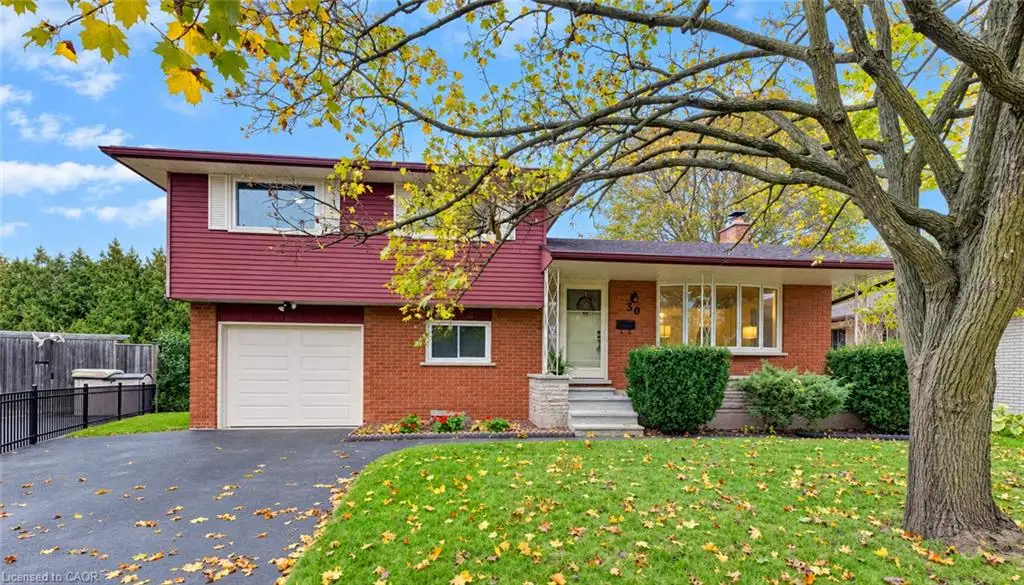 30 Hampton Place, Kitchener ON N2B 2S3