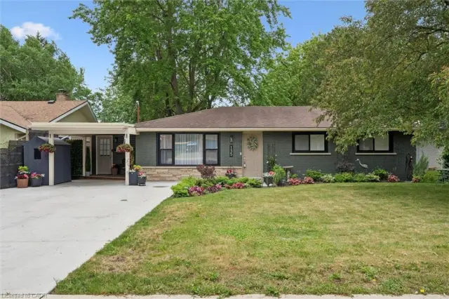 135 Bridge Street W, Waterloo ON N2K 1K8