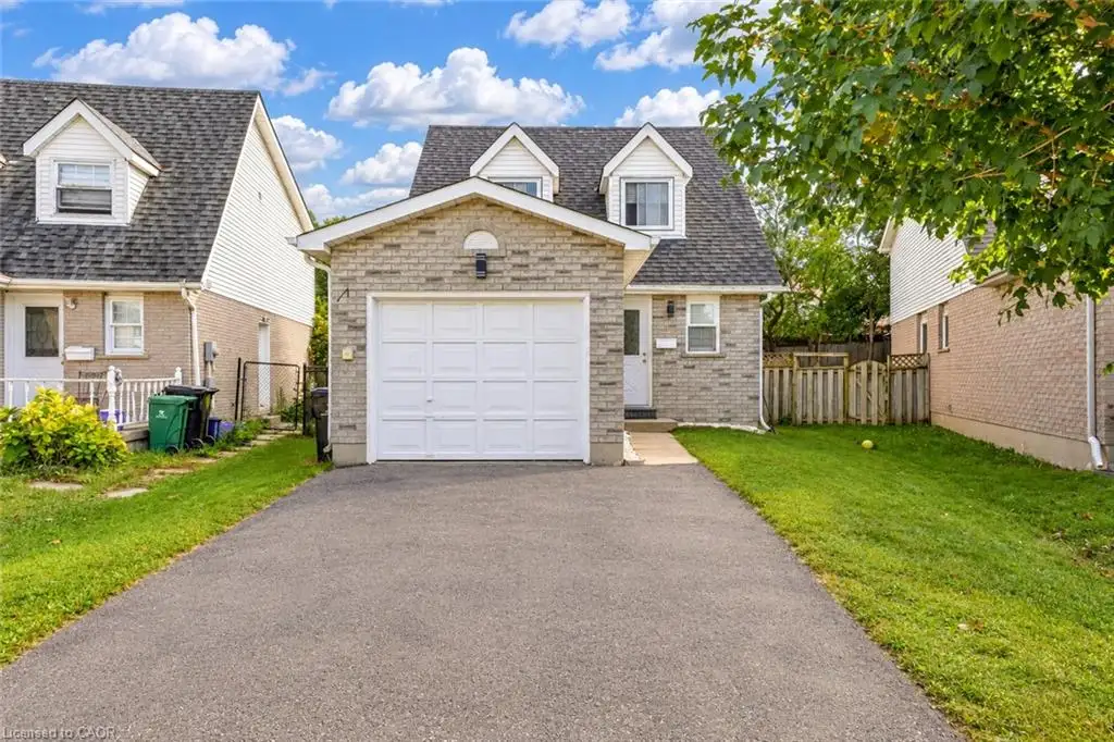 47 Bushnell Drive, Cambridge ON N1R 8C5