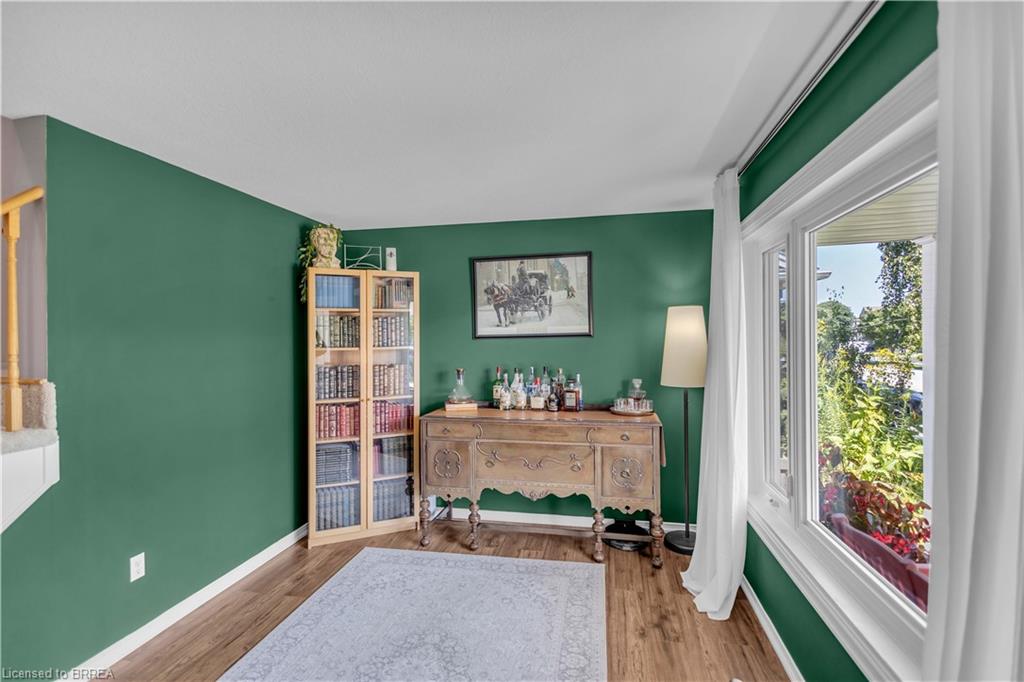 30 Stowe Terrace, Brantford ON N3T 6P2