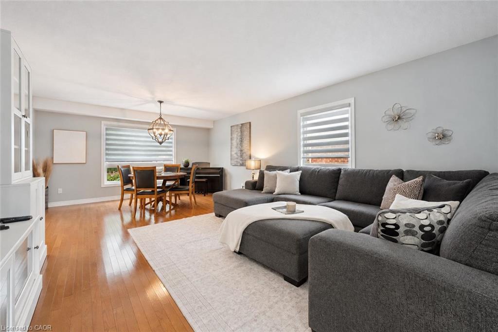 33 Washburn Drive, Guelph ON N1E 0B6