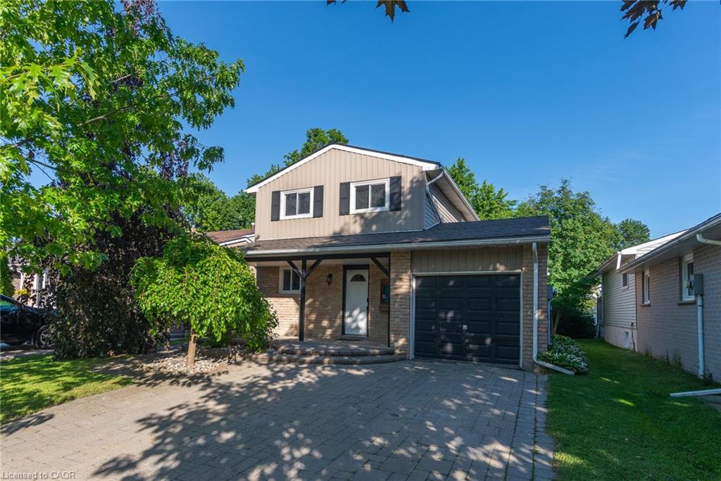 162 Parkside Drive E, Fergus ON N1M 3E8