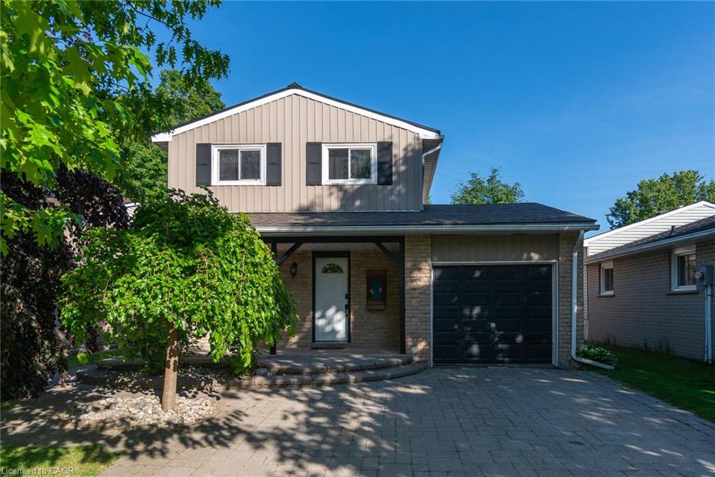 162 Parkside Drive E, Fergus ON N1M 3E8