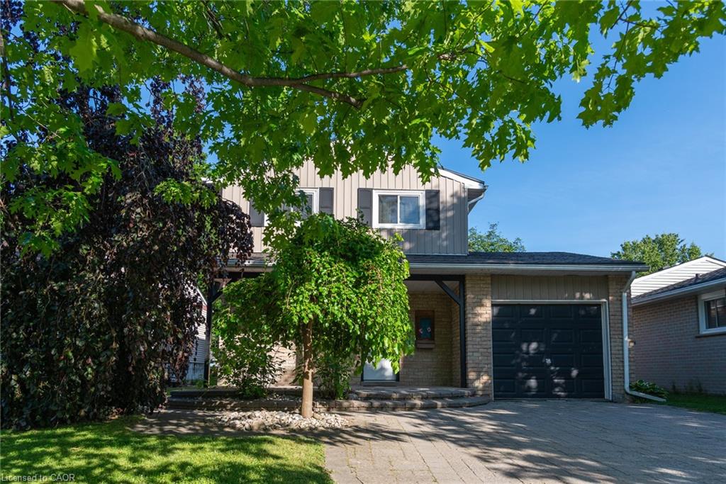 162 Parkside Drive E, Fergus ON N1M 3E8
