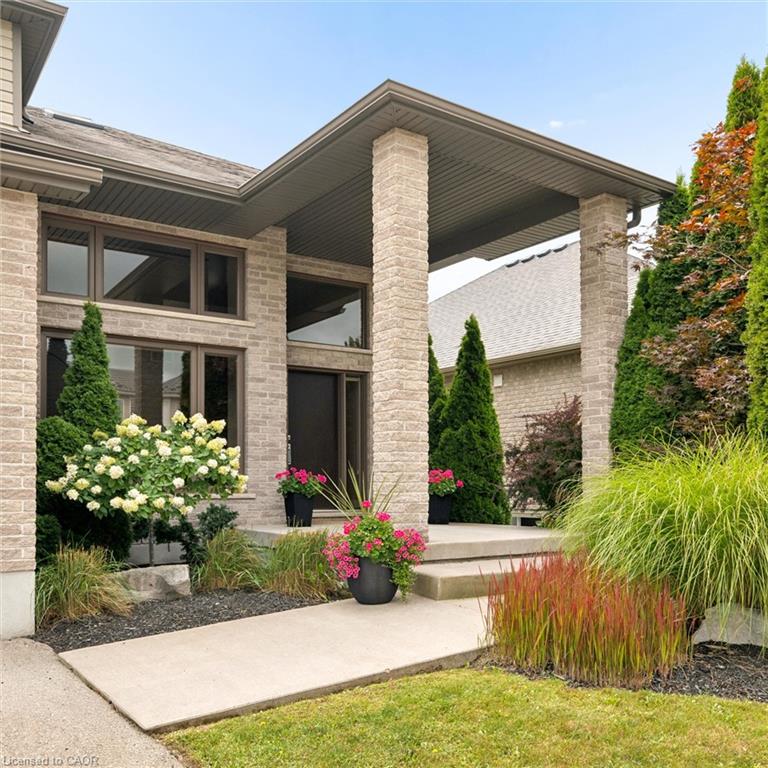 195 Townsend Drive, Breslau ON N0B 1M0